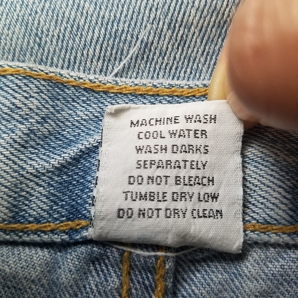 𝅺VINTAGE Not Guilty High Waisted Tapered Leg Mom Jean's Size Small - Picture 8 of 10